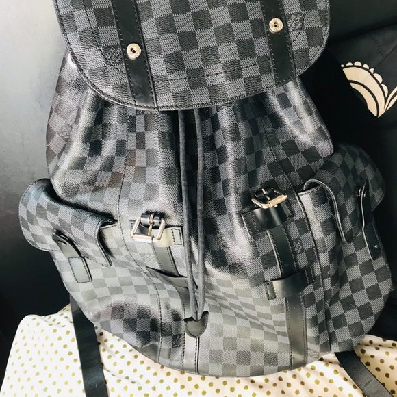 Louis Vuitton backpack - Picture 2 of 12